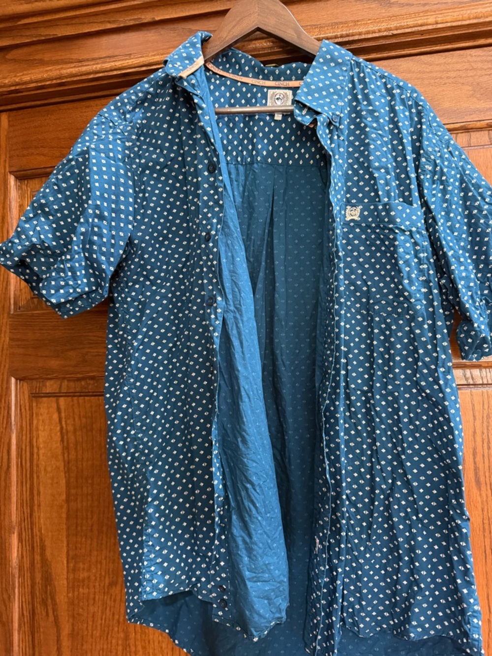Cinch Teal Short-Sleeve Button-Up with Small White Diamond Print